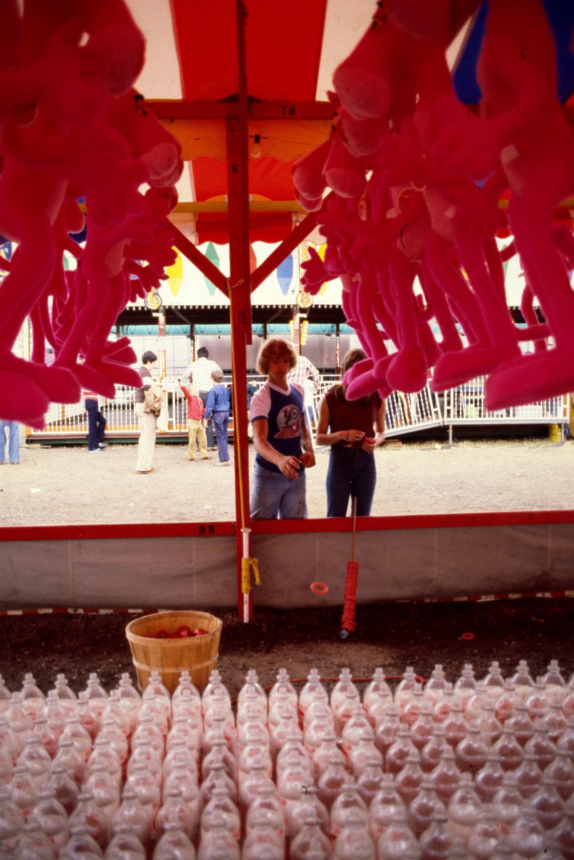 Ring toss game, 1979